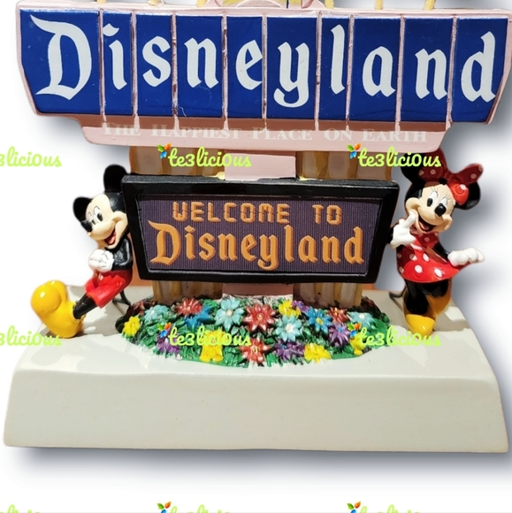 DISNEYLAND MICKEY MINNIE MARQUEE SIGN LIGHT UP ORNAMENT - Picture 7 of 8